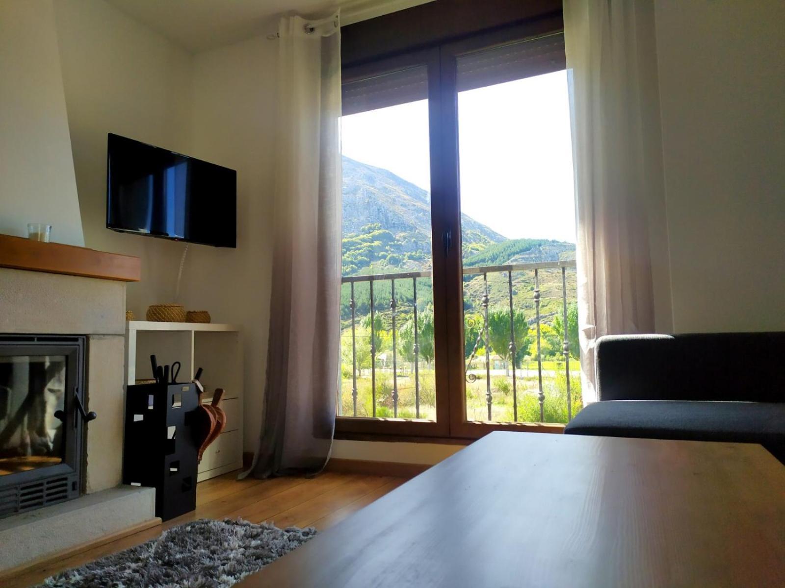 Appartement Duplex El Refugio De Porma à Puebla de Lillo Extérieur photo